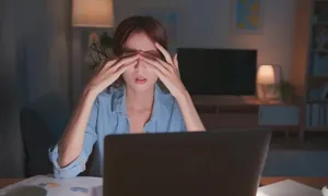 Tôi thức ba ngày hai đêm chạy deadline, chồng làm việc 18 tiếng mỗi ngày